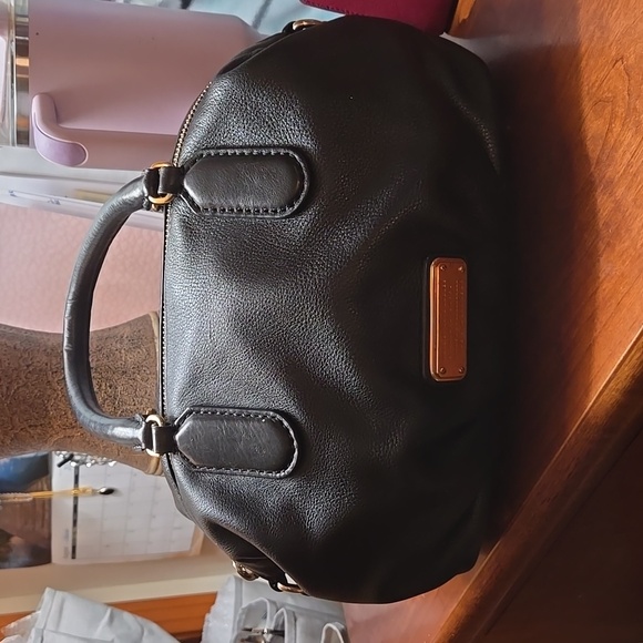 Marc By Marc Jacobs Handbags - Marc by Marc Jacobs EUC Dome Style Satchel/Crossbody Bag🔥🔥🔥🔥